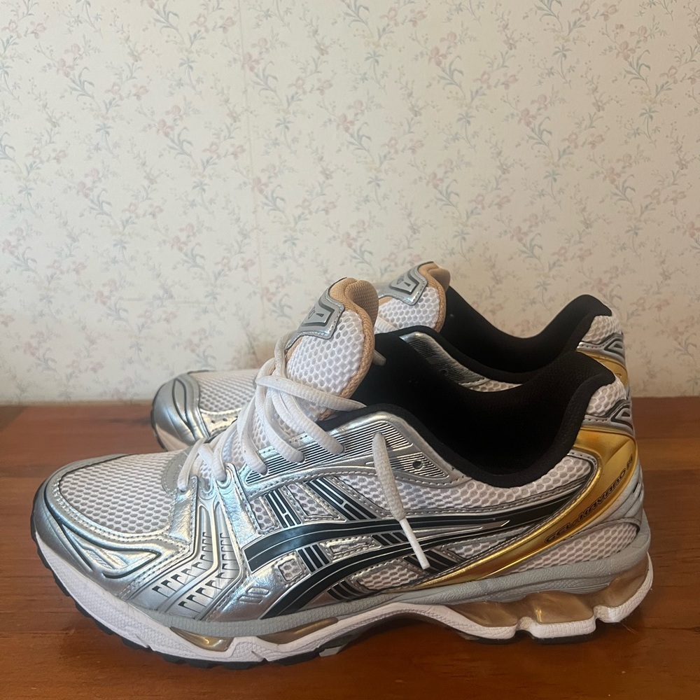 ASICS Gel Kayano 14 White Pure Gold size 11 - Picture 4 of 11